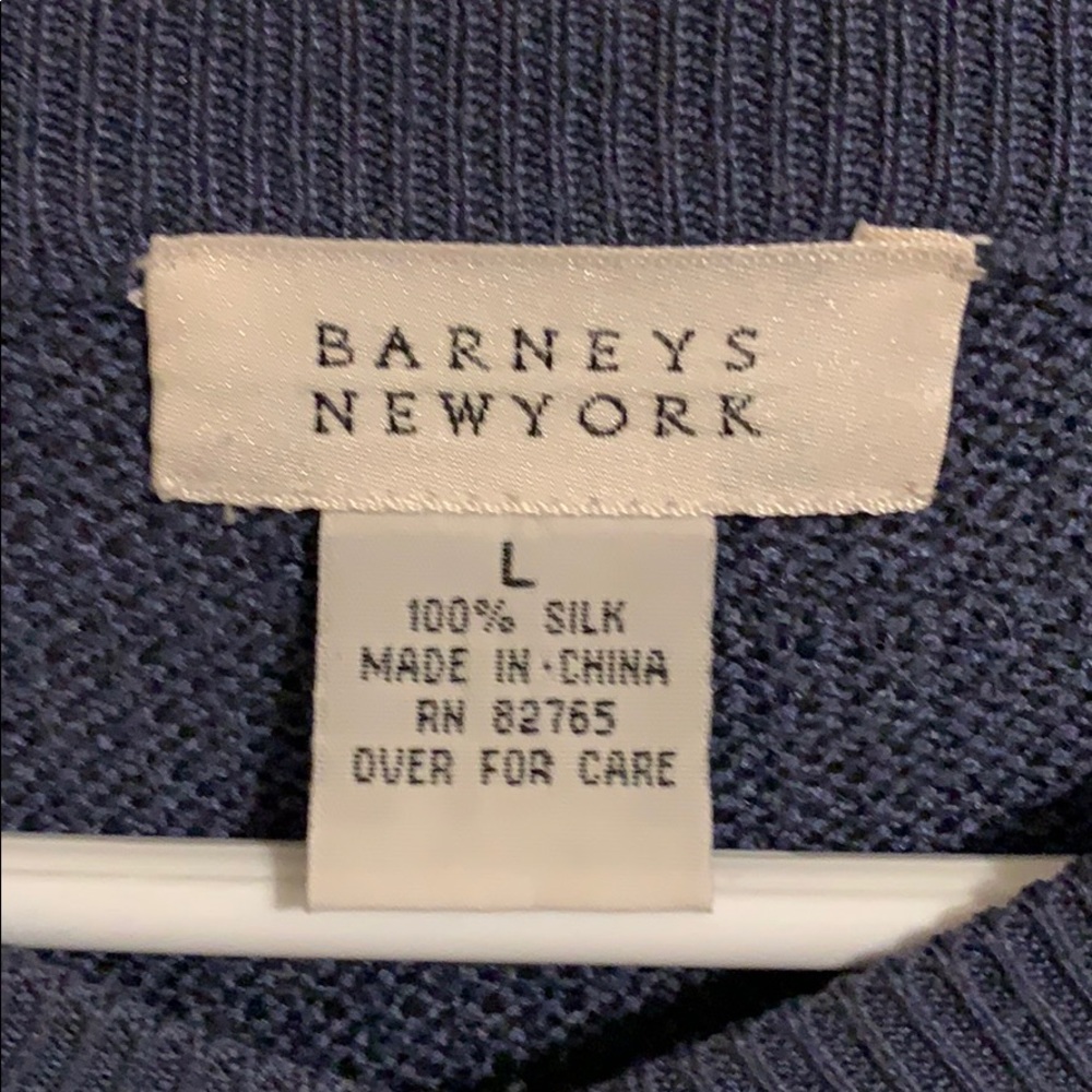 Barnes New York men’s v neck seater